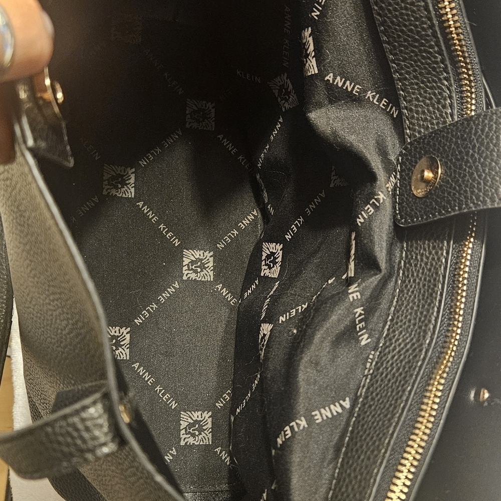 Anne Kleine Set Of Two Tote And Crossbody Bag Black Pebbled Leather Gold Accents - Picture 7 of 12